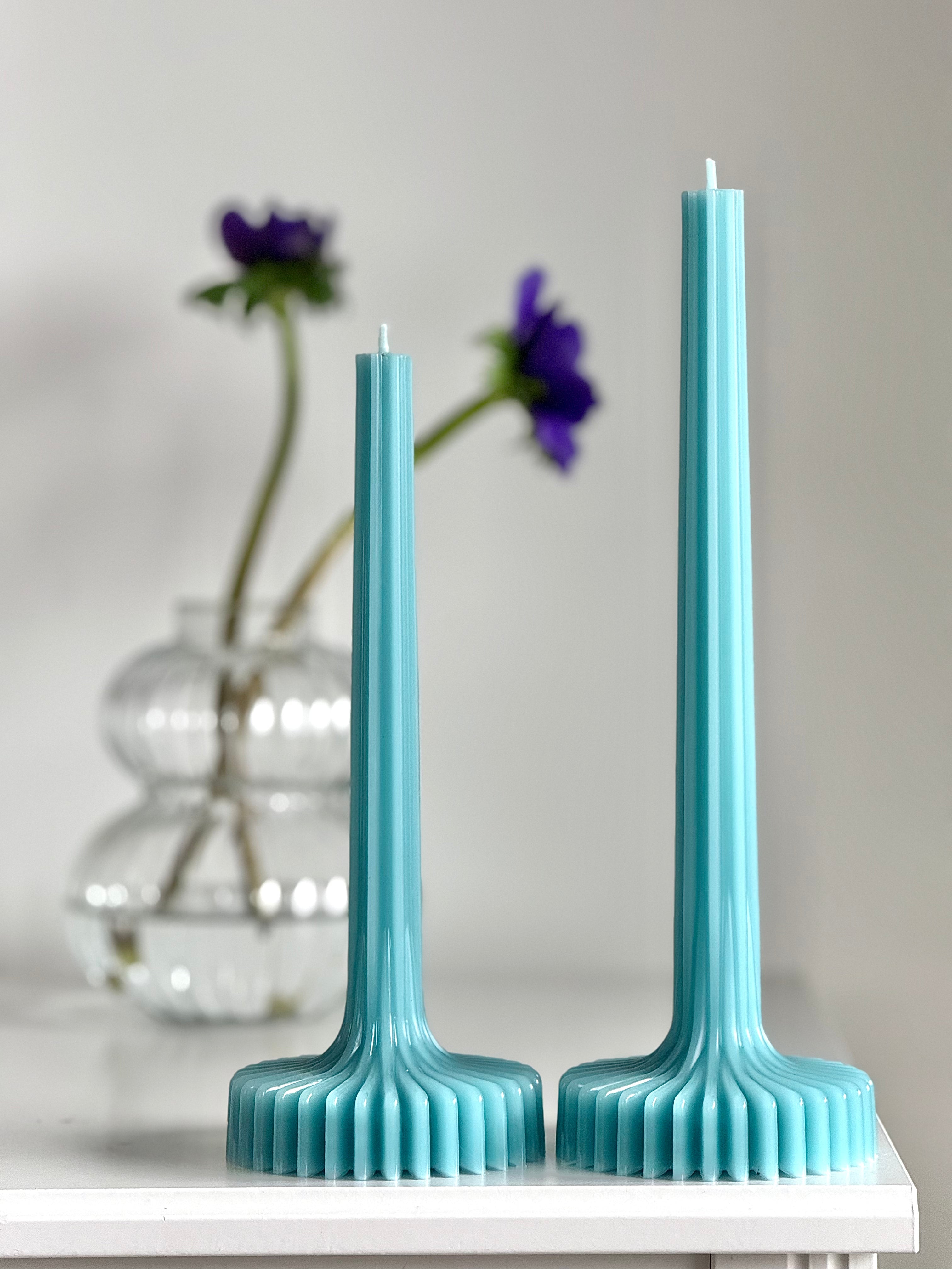 Beeswax candle BERLIN – Pastel colors – Hand-poured – For living rooms & decoration – 4 colors