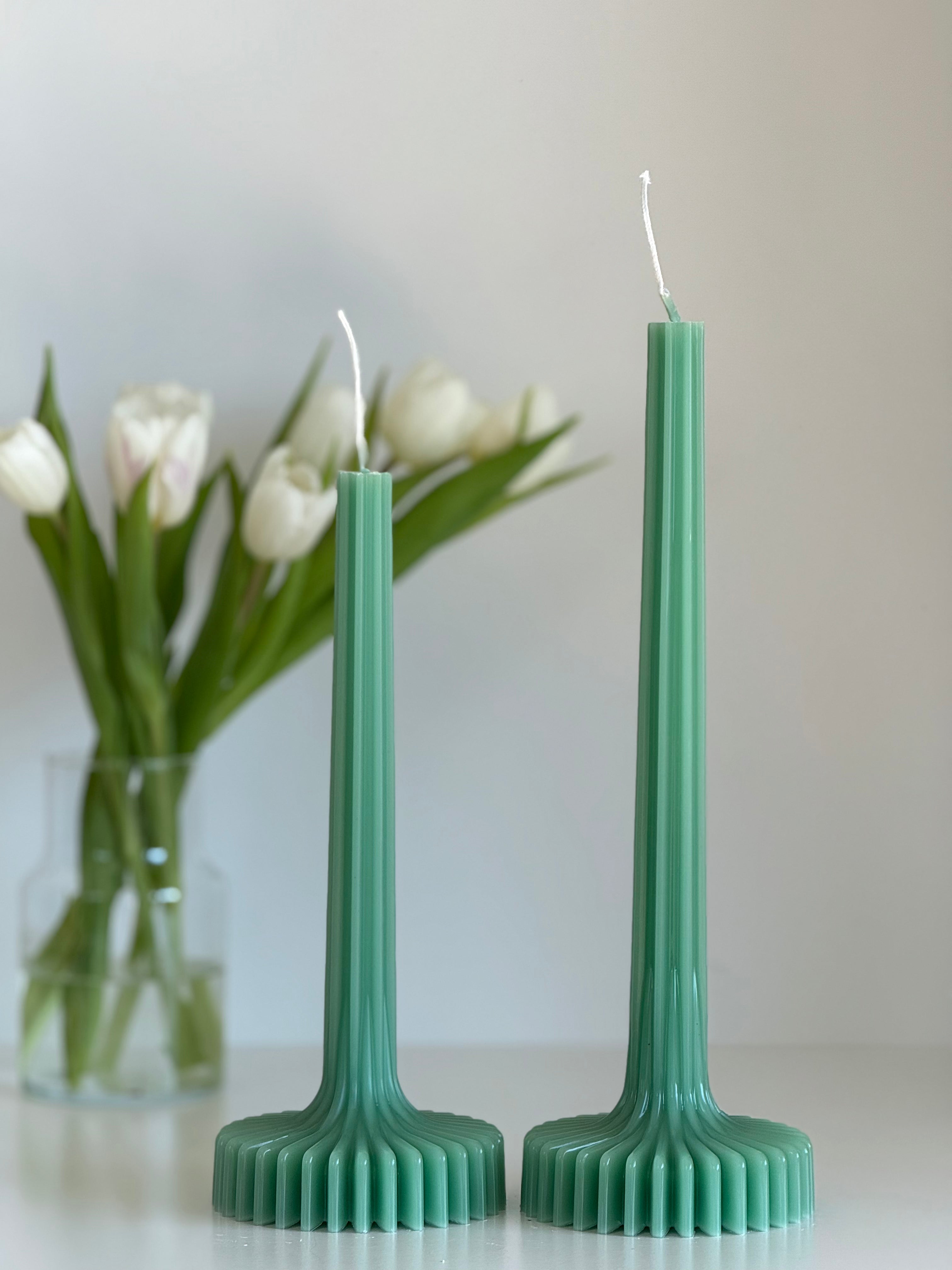 Beeswax candle BERLIN – Pastel colors – Hand-poured – For living rooms & decoration – 4 colors