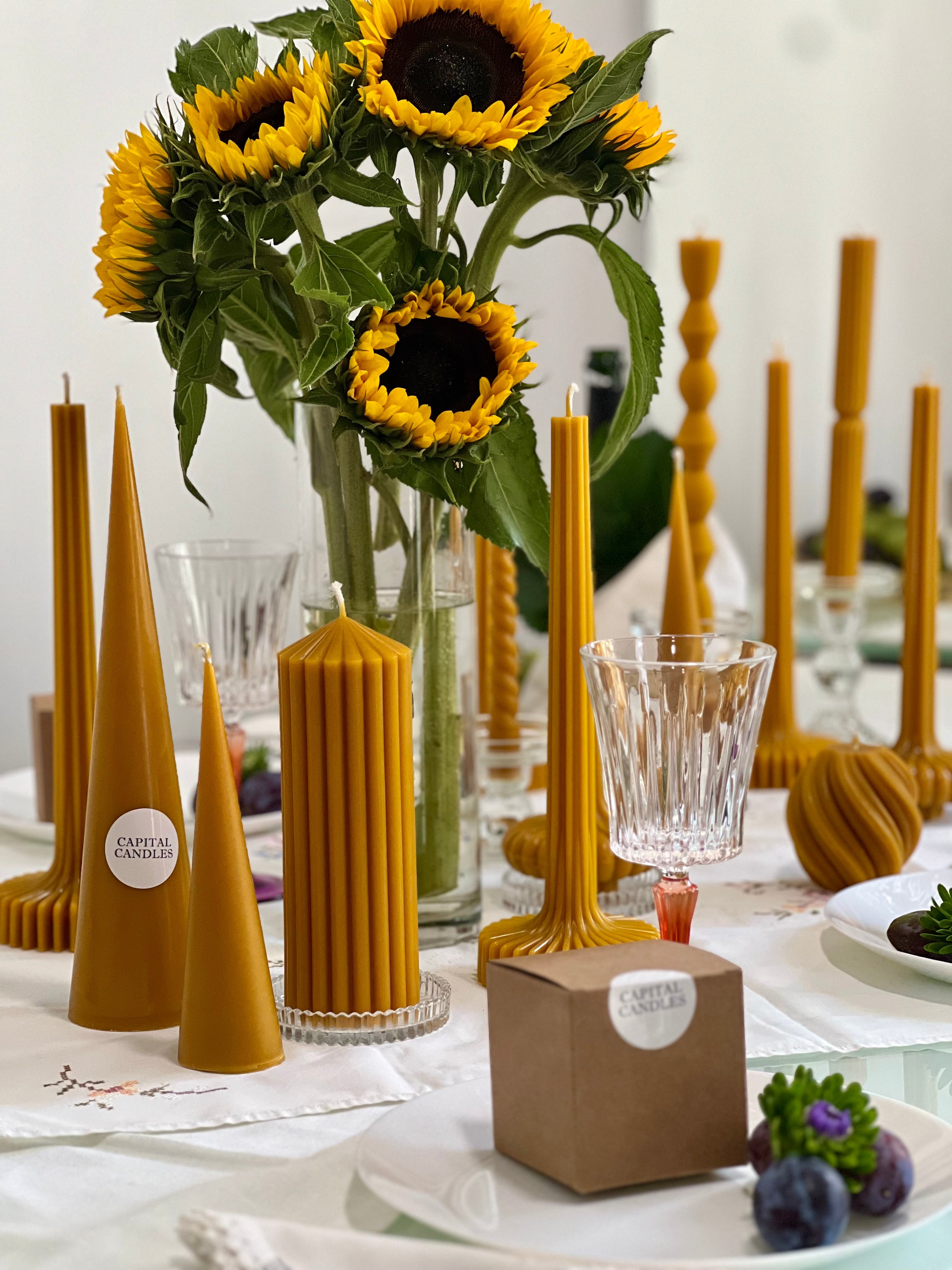 Bienenwachskerze LONDON – Bienenwachs – Limitierte Edition – Handgegossen – Für Wohnräume & Dekoration – 20x7 cm