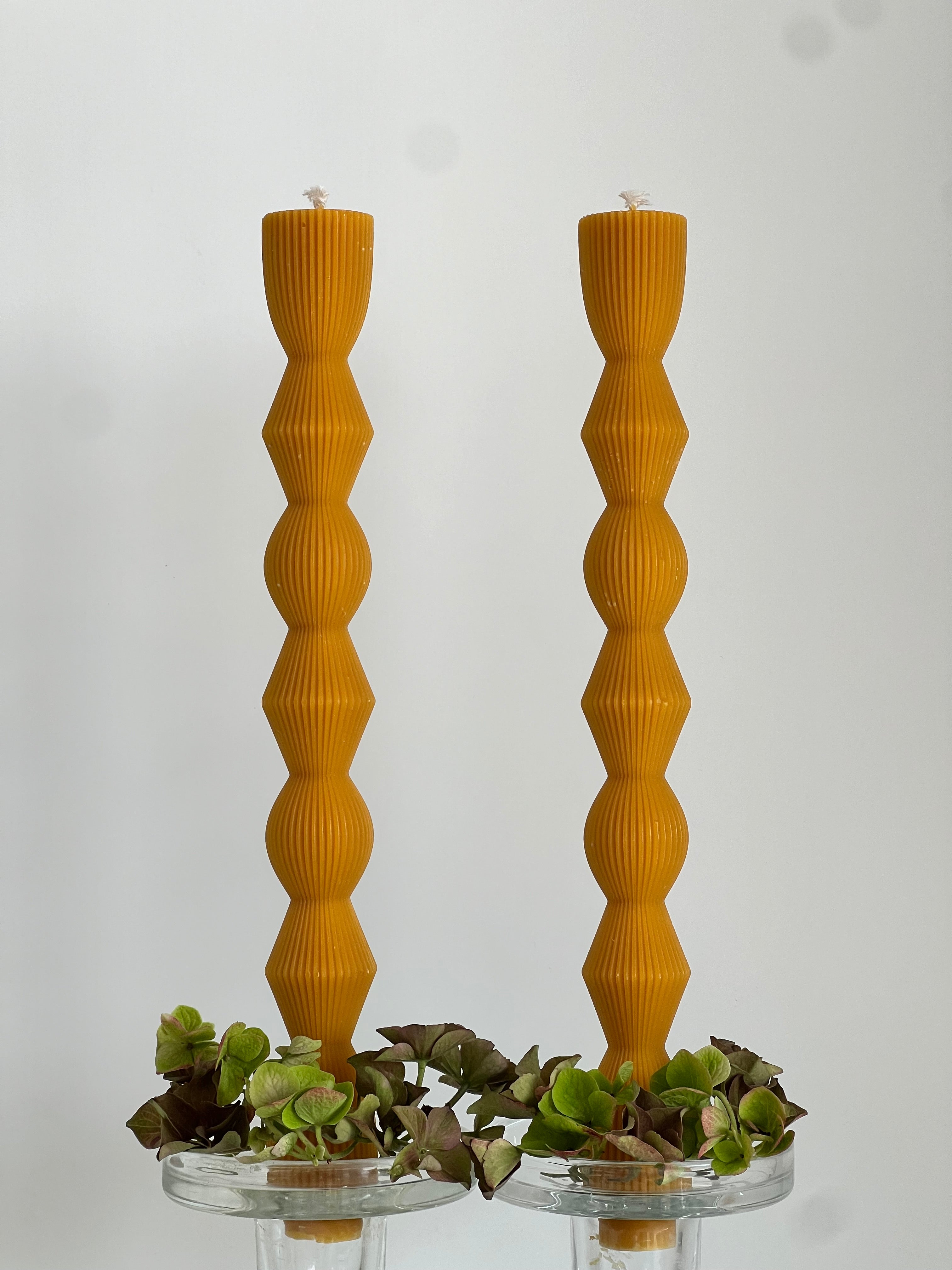 Beeswax Candle MADRID – Original Beeswax – Hand-poured – For Living Rooms & Decoration – 2x or 4x Set