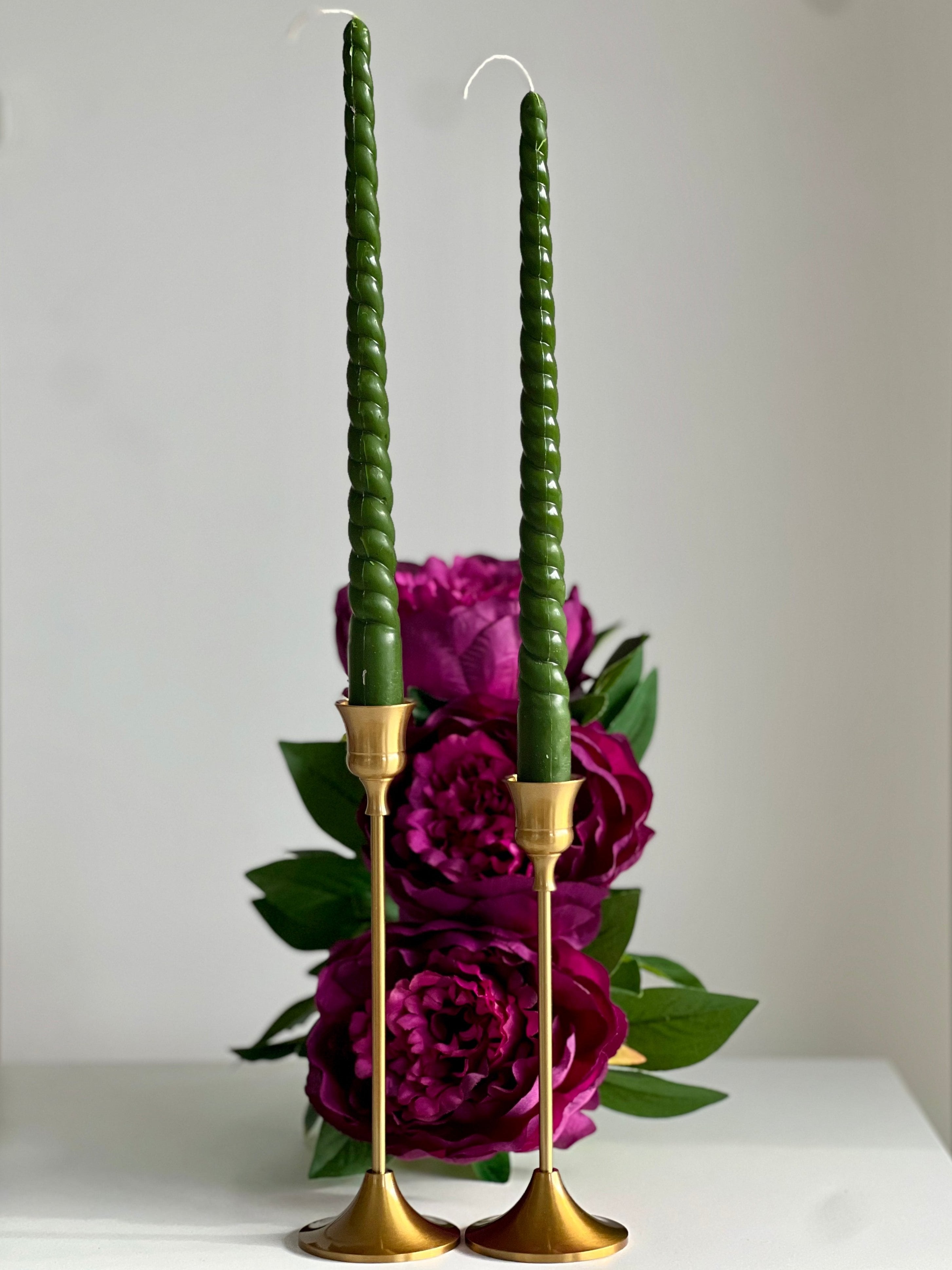 Beeswax Candle ROM – Green – Hand-poured – For Living Rooms & Decoration – Set of 4