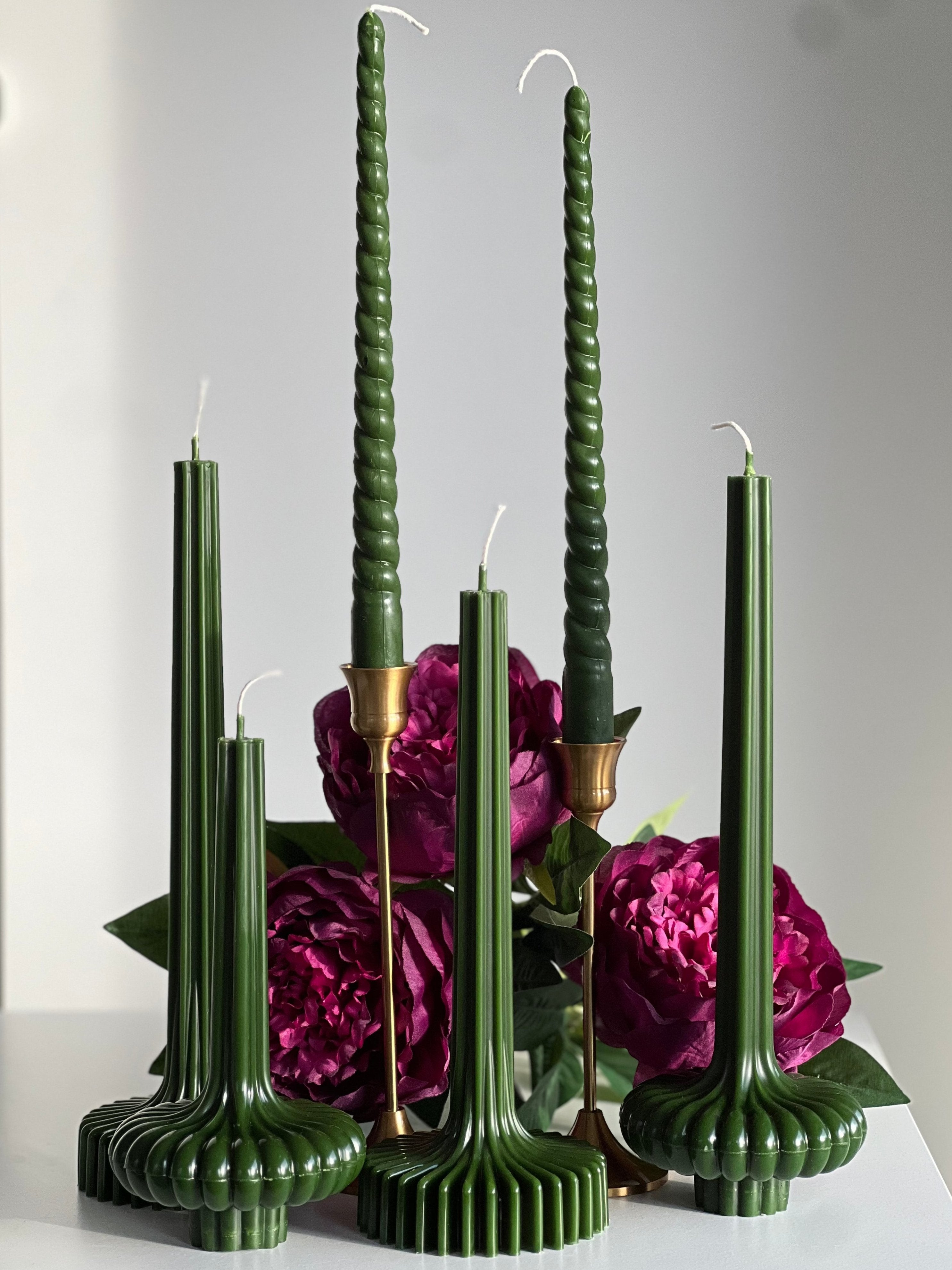 Beeswax candle PARIS – Green – Hand-poured – For living rooms & decoration – 2 sizes