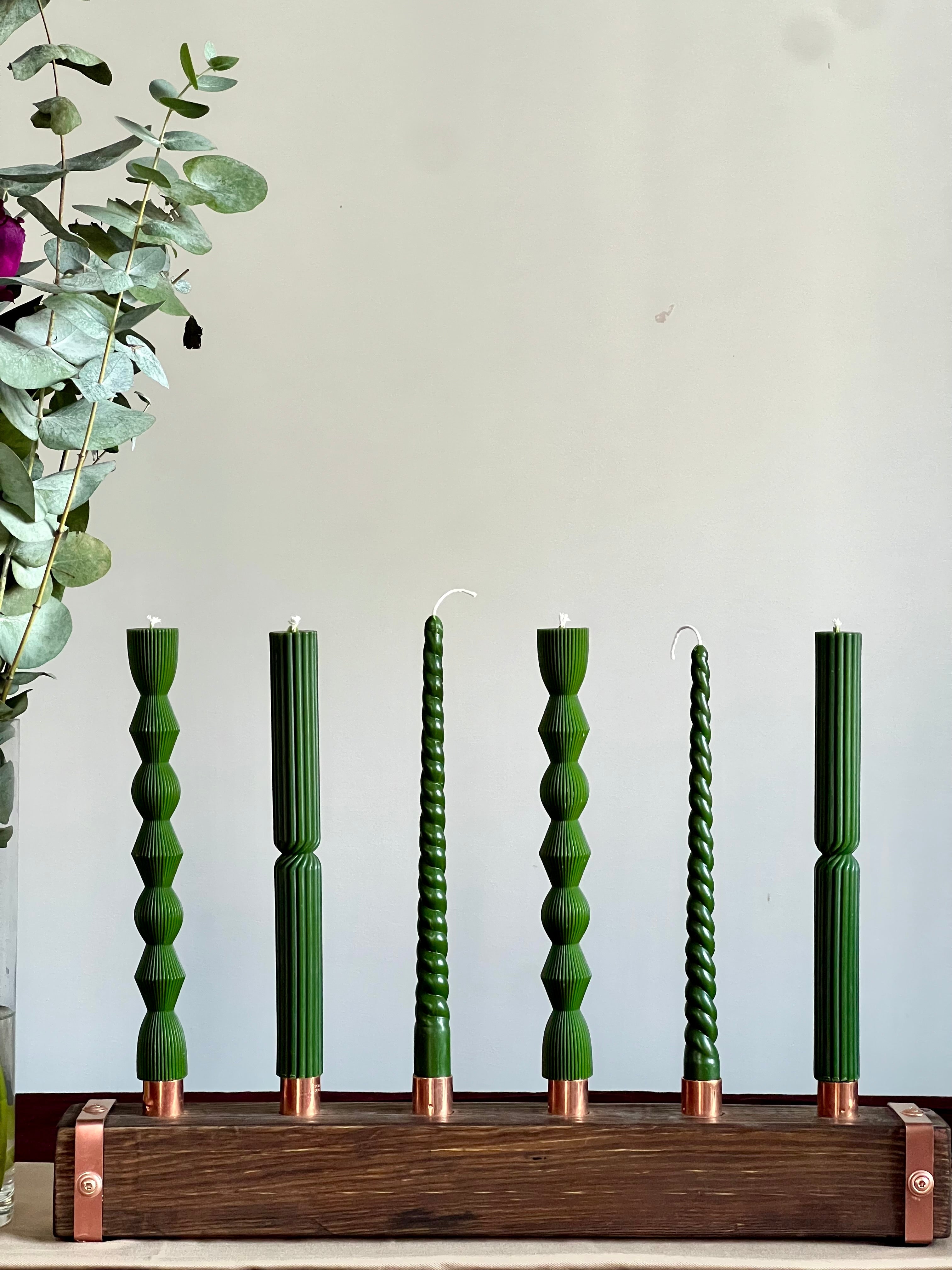 Beeswax candle ATHENS – Green – Hand-poured – For living rooms & decoration – 2x or 4x set