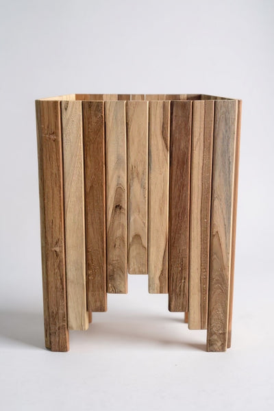 Jardinière en bois – jardinière de balcon – fait main – lattes verticales en bois – 45x35x35 cm