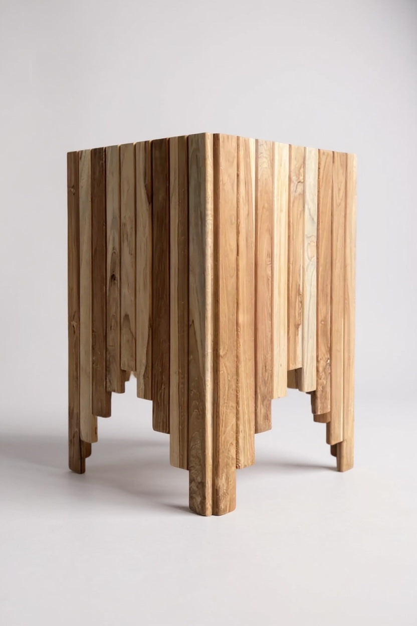 Holz Blumenkasten – Blumenkübel Balkonkasten Pflanzkasten – Handgefertigt – Vertikale Holzlatten – 45x35x35 cm