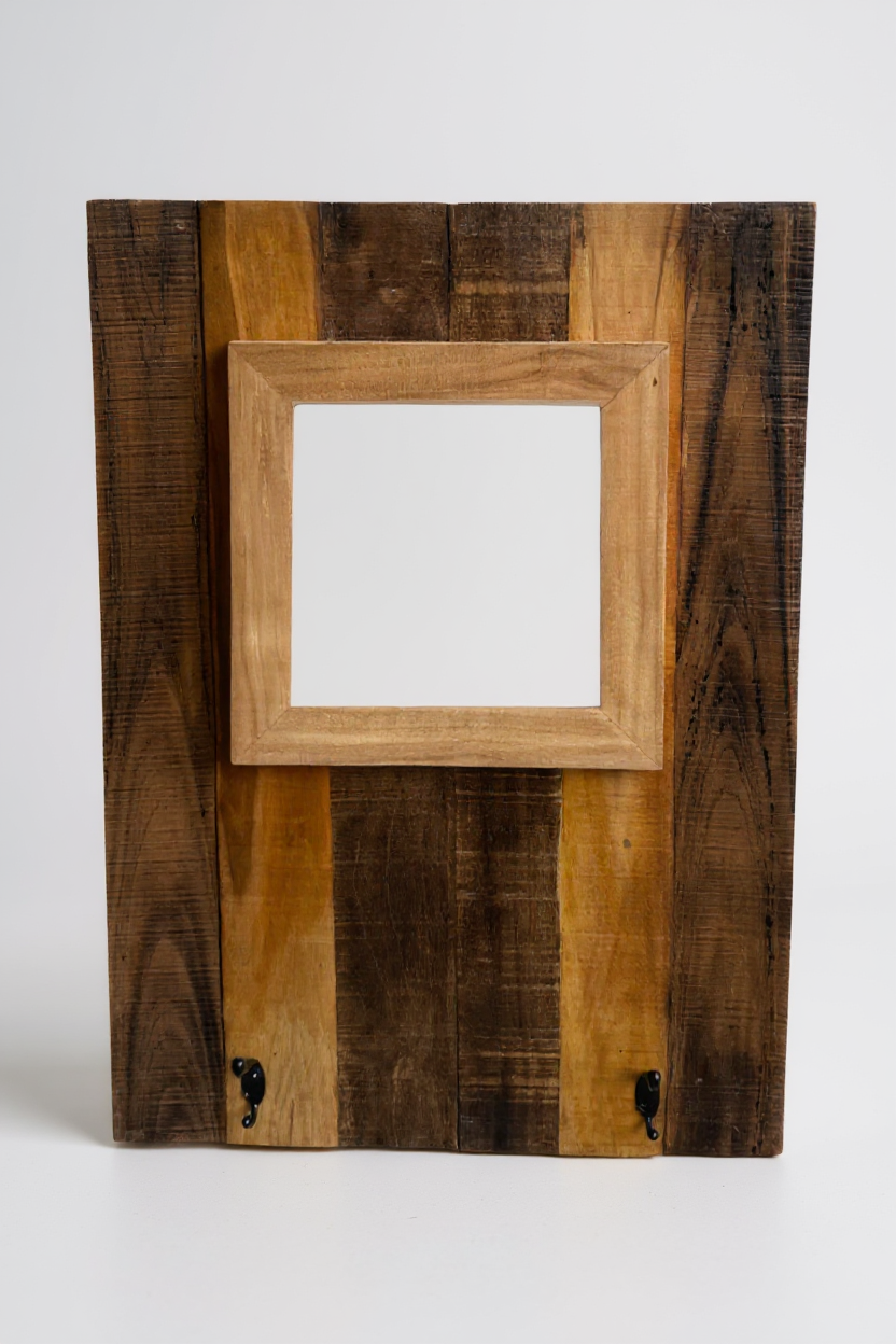 Wandgarderobe mit Spiegel - Integrierter Spiegel mit Zwei Haken – Modern aus Mahagoni und Teakholz – 70x50 cm