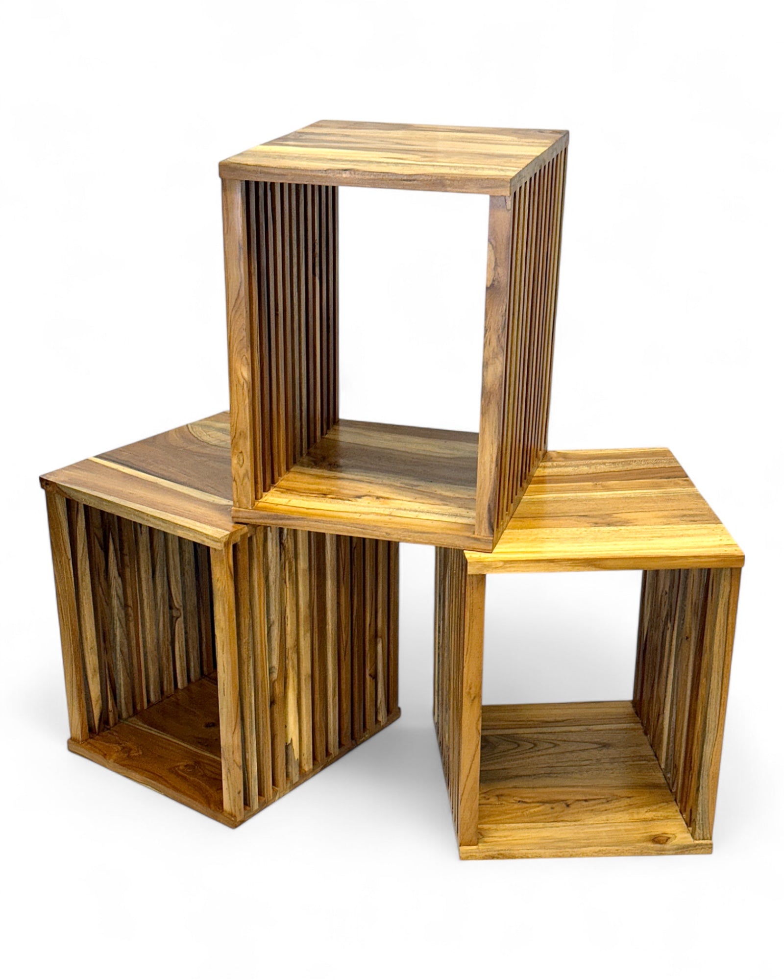 Teakholz-Beistelltisch - Holzhocker Couchtisch - Handgefertigt aus Massivholz – Holzleisten Würfel - 45x35x40 cm