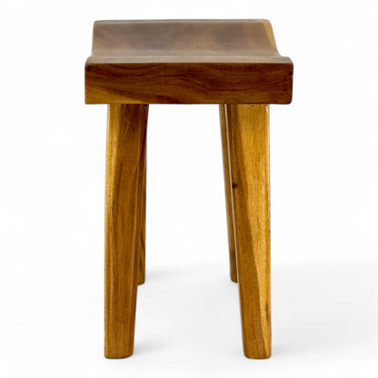 Einzelstück: Sitzhocker aus Teakholz mit Ergonomischer Sitzfläche - FaHome
