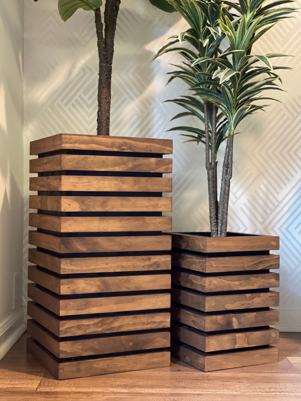 Wooden flower box – flower pot balcony box planter – handmade – modern with wooden slats – 40&amp;70x30x30 cm