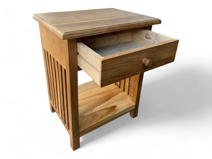Table de chevet en bois – table d’appoint table de nuit – look vintage en bois de teck massif – 50x40x30 cm