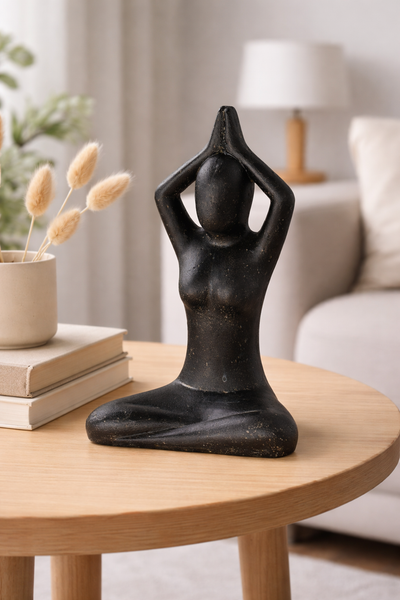 Yoga Figur sitzend – Wohnzimmer Garten Innen Außen Deko – Massive Ausführung – Steinoptik Skulptur Meditation schwarz – in 3 Größen