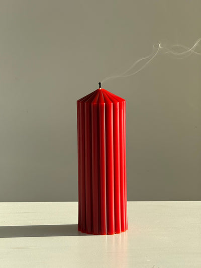 Bougie en cire d'abeille LONDRES – Rouge – Édition limitée – Coulée à la main – Pour salons et décoration – 20 x 7 cm