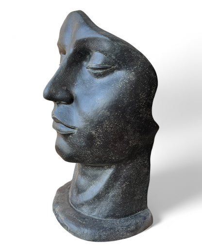 Männliche Gesichtsskulptur - Garten, Terrasse, Eingangsbereich - Robust und ästhetisch – Schlafendes Gesicht aus Betonguss – 125x77x50 cm