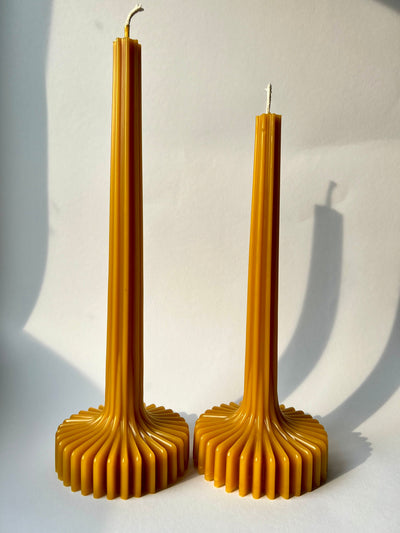 Bienenwachskerze BERLIN – Original Bienenwachs – Handgegossen – Für Wohnräume & Dekoration – 2 Größen