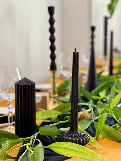 Bougie en cire d'abeille PARIS – Noire – Coulée à la main – Pour pièces à vivre et décoration – 2 tailles