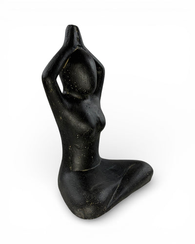 Yoga Figur sitzend – Wohnzimmer Garten Innen Außen Deko – Massive Ausführung – Steinoptik Skulptur Meditation schwarz – in 3 Größen
