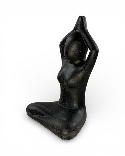 Yoga Figur sitzend – Wohnzimmer Garten Innen Außen Deko – Massive Ausführung – Steinoptik Skulptur Meditation schwarz – in 3 Größen