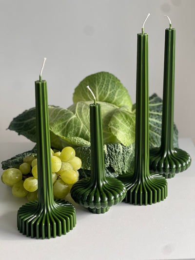 Bougie en cire d'abeille BERLIN – Verte – Coulée à la main – Pour salon et décoration – 2 tailles