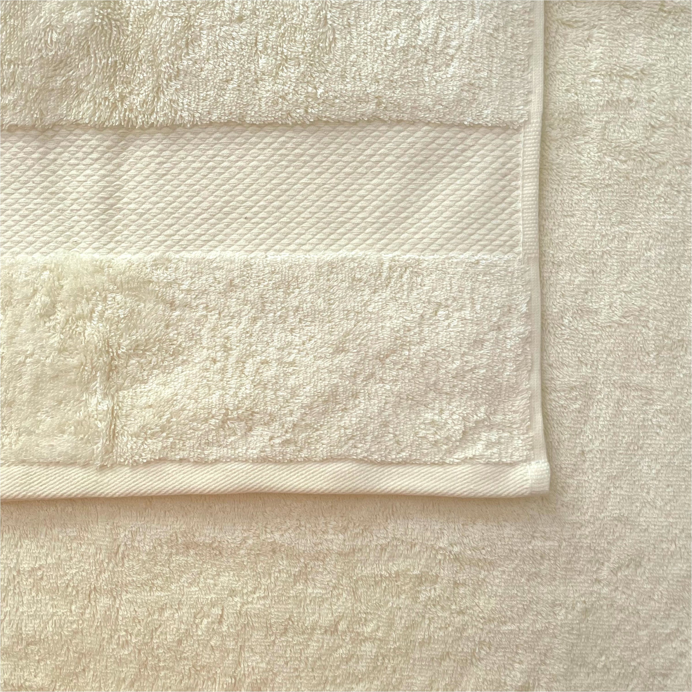 Luxuriöse Plush Handtücher - 100 % ägyptischer Baumwolle – herrlich weich - saugfähig und langlebig - verschiedene Größen