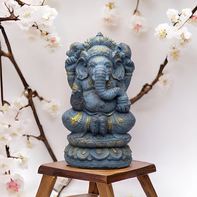 Ganesha Skulptur - Deko Raumdeko Kunstwerk - Elefantenkopf Hindu Glücksbringer Statue - Stein Figur Blau - 34 cm
